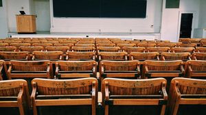 Simulări BAC 2021! Începe simularea la Limba și literatura română pentru examenul de Bacalaureat