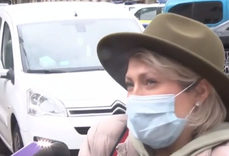 Mirela Vaida, &icirc;n lacrimi la secția de poliție! Prezentatoarea primește amenințări &icirc;n continuare: 