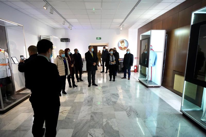 Nicolae Ciucă a vizitat Academia Forțelor Terestre „Nicolae Bălcescu” din Sibiu