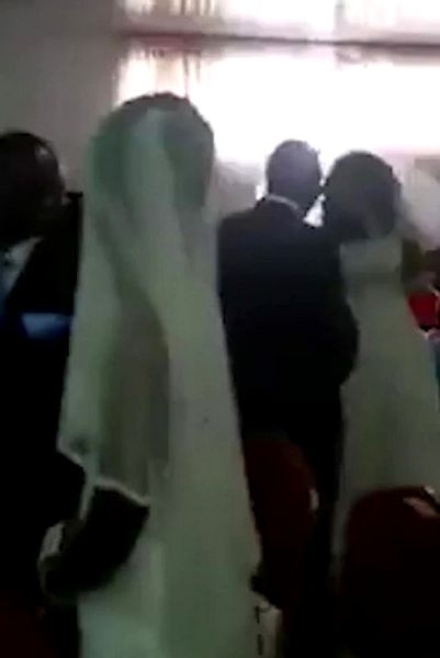 2 mirese, un singur mire