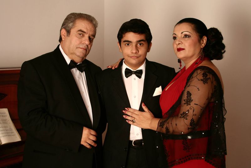 Cornelia Catanga, Aurel Pădureanu şi fiul lor, Alexandru