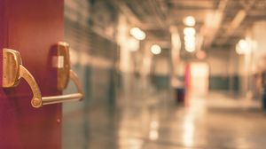 Angajații de la Spitalul Filantropia întrețin relații intime prin săli și fură medicamente: "Acolo se petreceau partidele..."