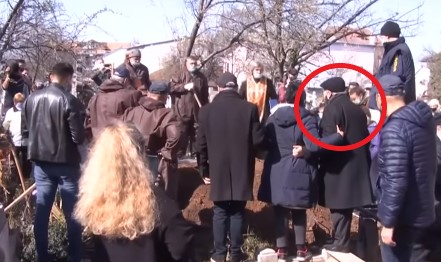 Aurel Pădureanu, devastat în momentul în care sicriul a fost coborât în groapă