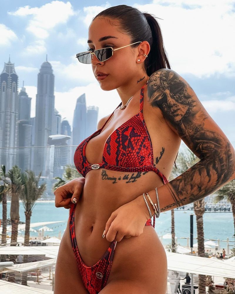 Câte operații estetice are Ștefania, iubita lui Speak