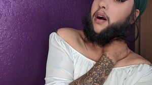 Incredibil cum arată cea mai tânără femeie cu barbă! Imagini de senzație cu Harnaam Kaur