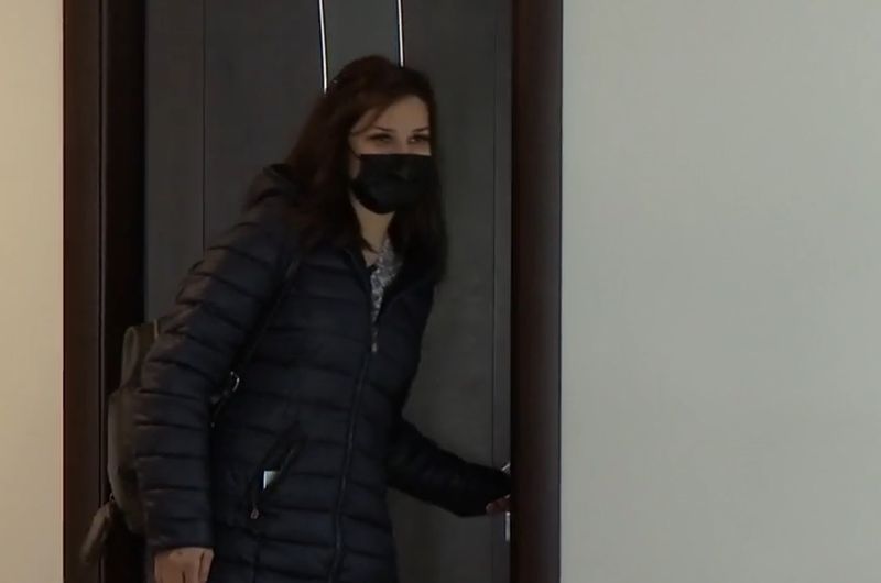 Alina, noua menajeră