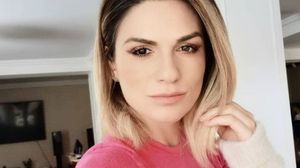 O cântăreață celebră îi susține pe huligani. A fost făcută praf pe internet: ”Așa aflu de ce au renunțat la tine cei de la DJ Project”