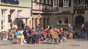 Cu un test negativ locuitorii orașului Tuebingen pot avea o zi de „normalitate” 