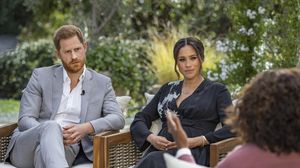 Palatul Buckingham, prima reacție după declarațiile făcute de Meghan Markle și Prințul Harry: ”Problemele legate de rasă, luate în serios”