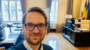 Dominic Fritz, primarul Timișoarei, s-a vaccinat cu serul de la AstraZeneca: "Am pus și eu un umăr pentru Timișoara..."