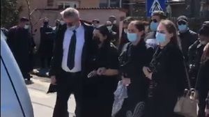 Primele imagini de la înmormântarea lui Gabi Luncă! Marea artistă este condusă pe ultimul drum