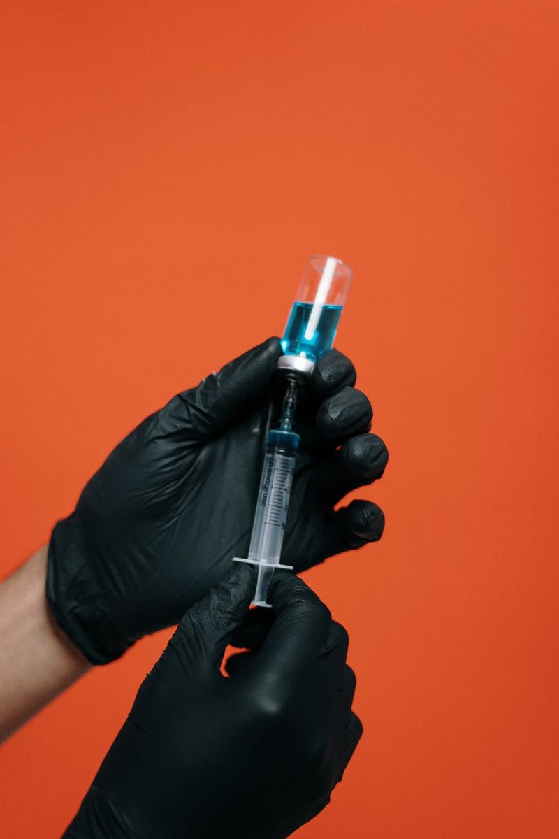 O nouă tranșă de vaccin Pfizer BioNTech sosește luni în România
