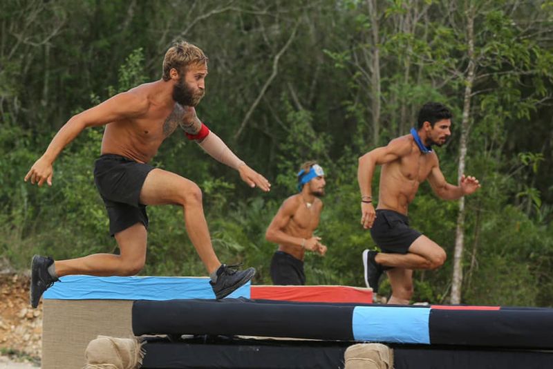 Cosmin Stanciu, pe traseu la Survivor Cosmin Stanciu, concurent la Survivor, practică karate de la 7 ani