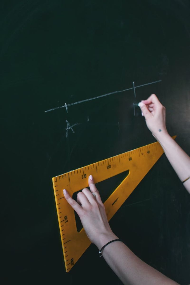 Profesorii care refuză vaccinarea ar putea preda doar în mediul online! Ministrul Educației face anunțul momentului