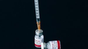 Compania Johnson & Johnson amână livrarea vaccinului în Europa! 