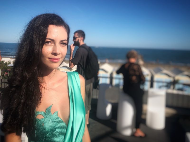 Cine este Laura Ștefănuț