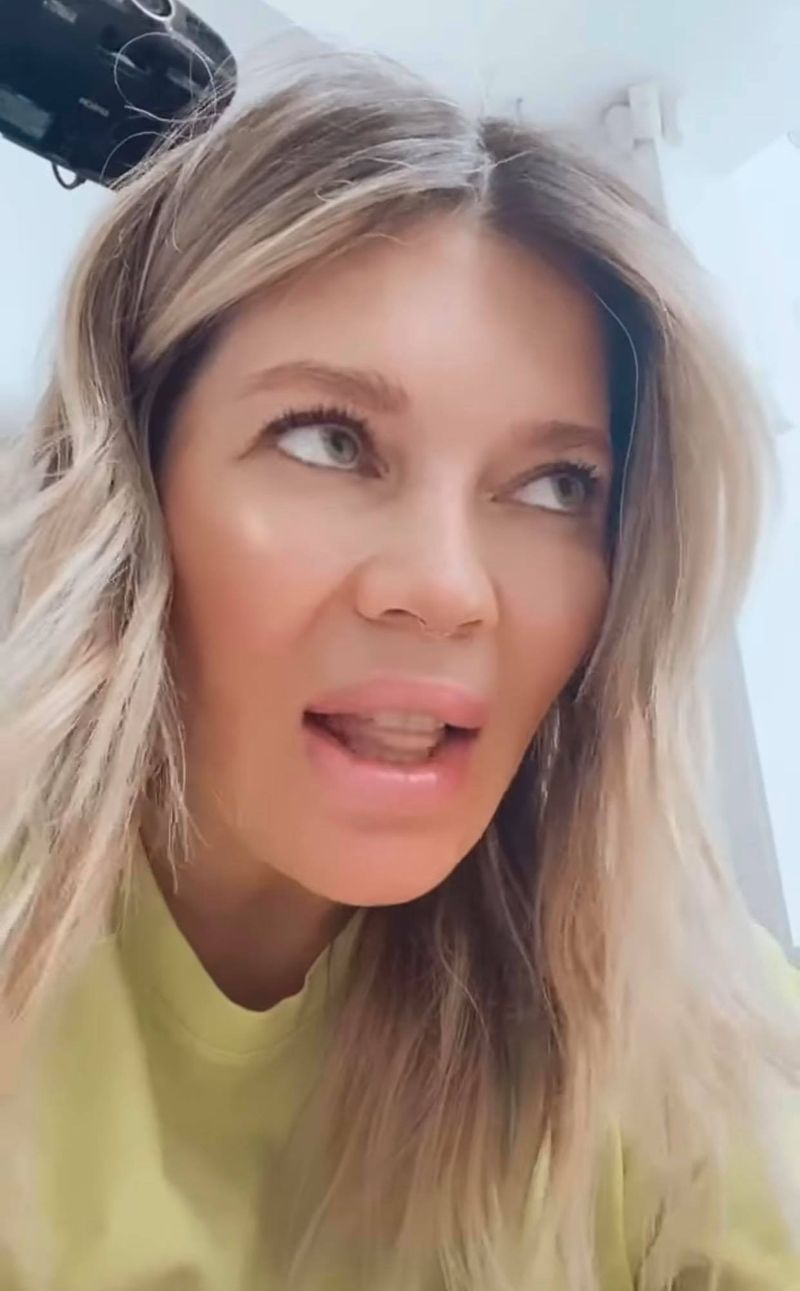 Nu sunt aici să mulțumesc pe cineva