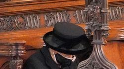 Ipostază emoționantă cu Regina Elisabeta a II-a, la funeraliile prințului Philip! Imaginile au făcut înconjurul lumii