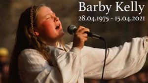 Barby Kelly, membră a trupei Kelly Family, a murit la 45 de ani.