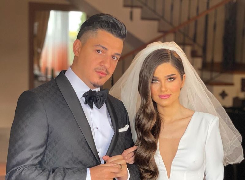 Bogdan de la Ploiești și Theo Rose