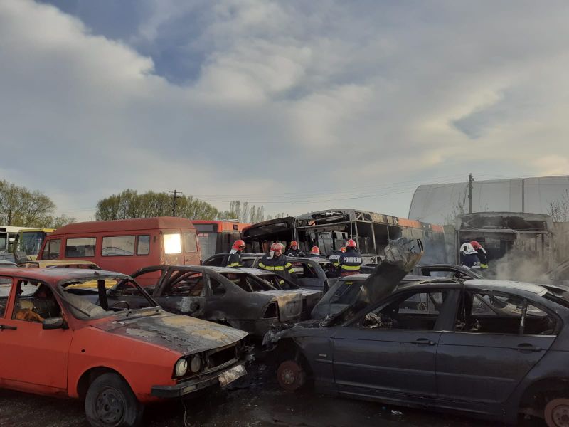 Incendiu la autobaza RAT Craiova