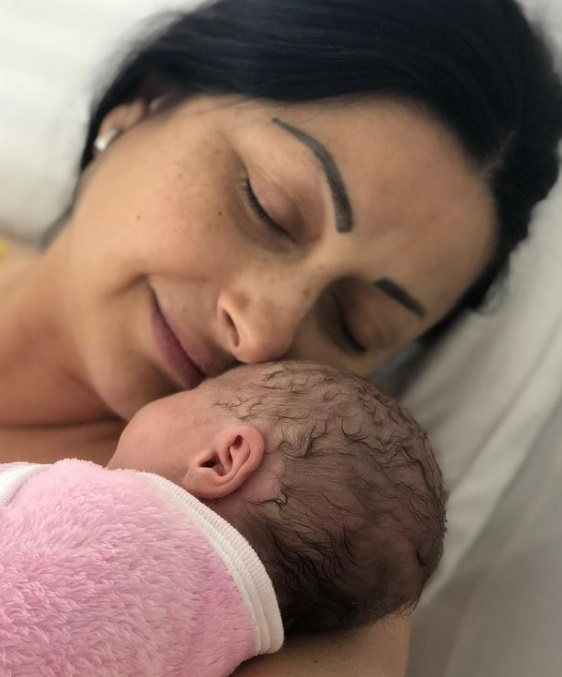 Gabriela Cristea și fetița ei