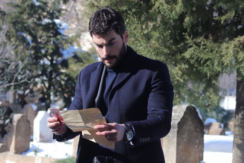 In aceasta seara, de la ora 20:00, in “Hercai”, Miran si Hazar, intalnire decisiva