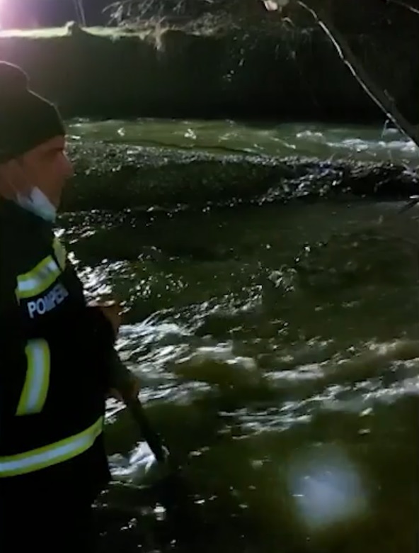 Un băiat de doar trei ani a murit &icirc;necat &icirc;n r&acirc;ul Cerna!