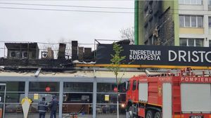 Incendiu de proporții la cea mai cunoscută shaormerie din Capitală