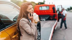 Ce faci dacă rămâi cu mașina în pană, pe autostrada? Cardurile de asistență rutieră 9695, o soluție la îndemâna șoferilor!