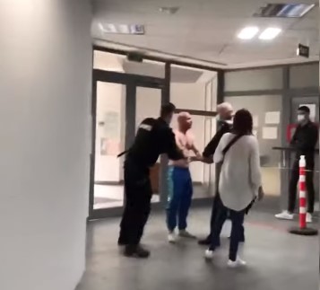 Bătaie la Starea Civilă din Vaslui 