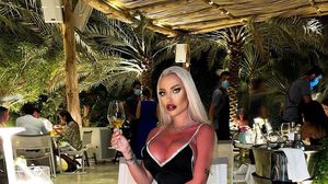 Loredana Chivu nu a încins doar atmosfera în Dubai. Incredibil cum s-a fotografiat: "M-am crucit"