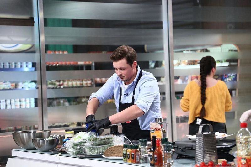 Cine este Florin Revesz de la Chefi la cuțite, sezonul 9