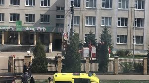 Atac armat la o școală din Rusia