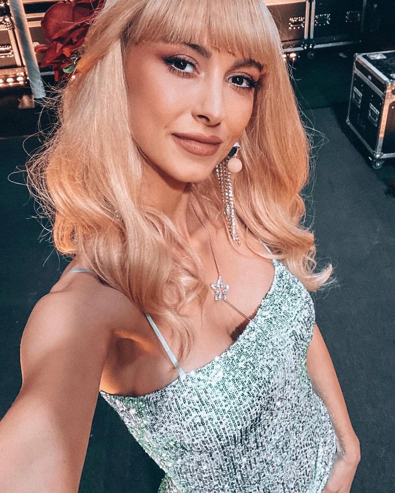 Andreea Balan tinuta