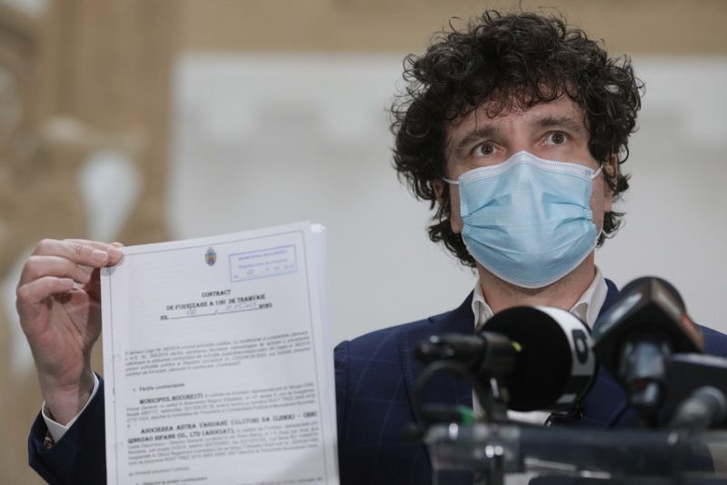 Nicușor, femeile ar ucide pentru o coafură ca a ta! Ce spun specialiștii în hairstyling despre freza de azi a primarului general al Capitalei! EXCLUSIV