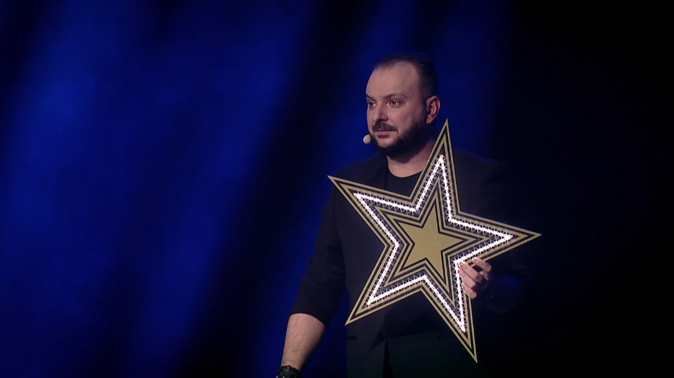 Simion R. Ştefan, semifinalistul de la Românii au Talent 2021
