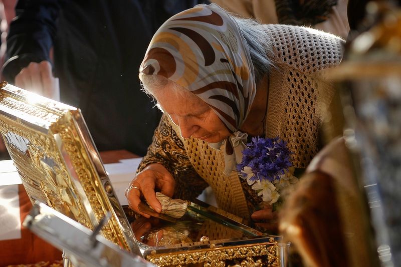 Ce este bine să dai de Sfinţii &Icirc;mpăraţi Constantin şi Elena 