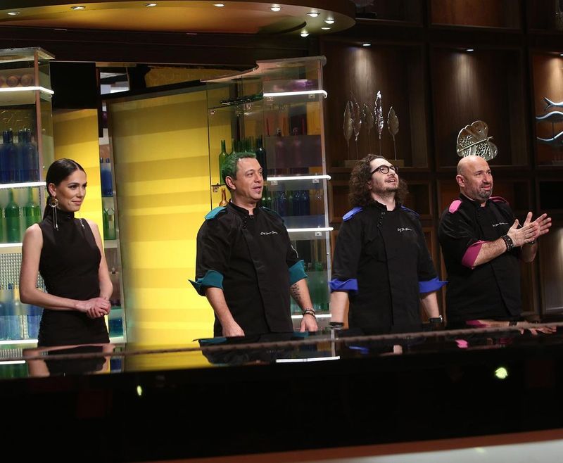 Eliminare Chefi la cuțite, sezonul 9. Florin Dumitrescu a pierdut un concurent Eliminare Chefi la cuțite, sezonul 9. Florin Dumitrescu a pierdut un concurent