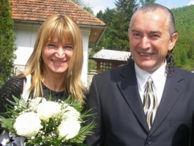 Miron Cozma s-a căsătorit cu avocata sa Monica Ionescu Miron Cozma s-a căsătorit cu avocata sa