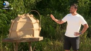 Ce tribut plăteau concurenții noi de la Survivor pentru veteranii show-ului! Dezvăluiri din spatele camerelor: ”În prima săptămână, mi-au confiscat cana cu mâncare”