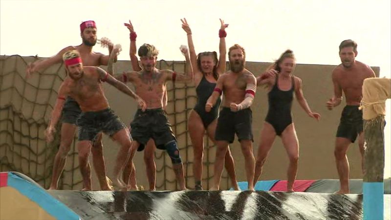 Faimoșii câștigă primul meci de recompensă 