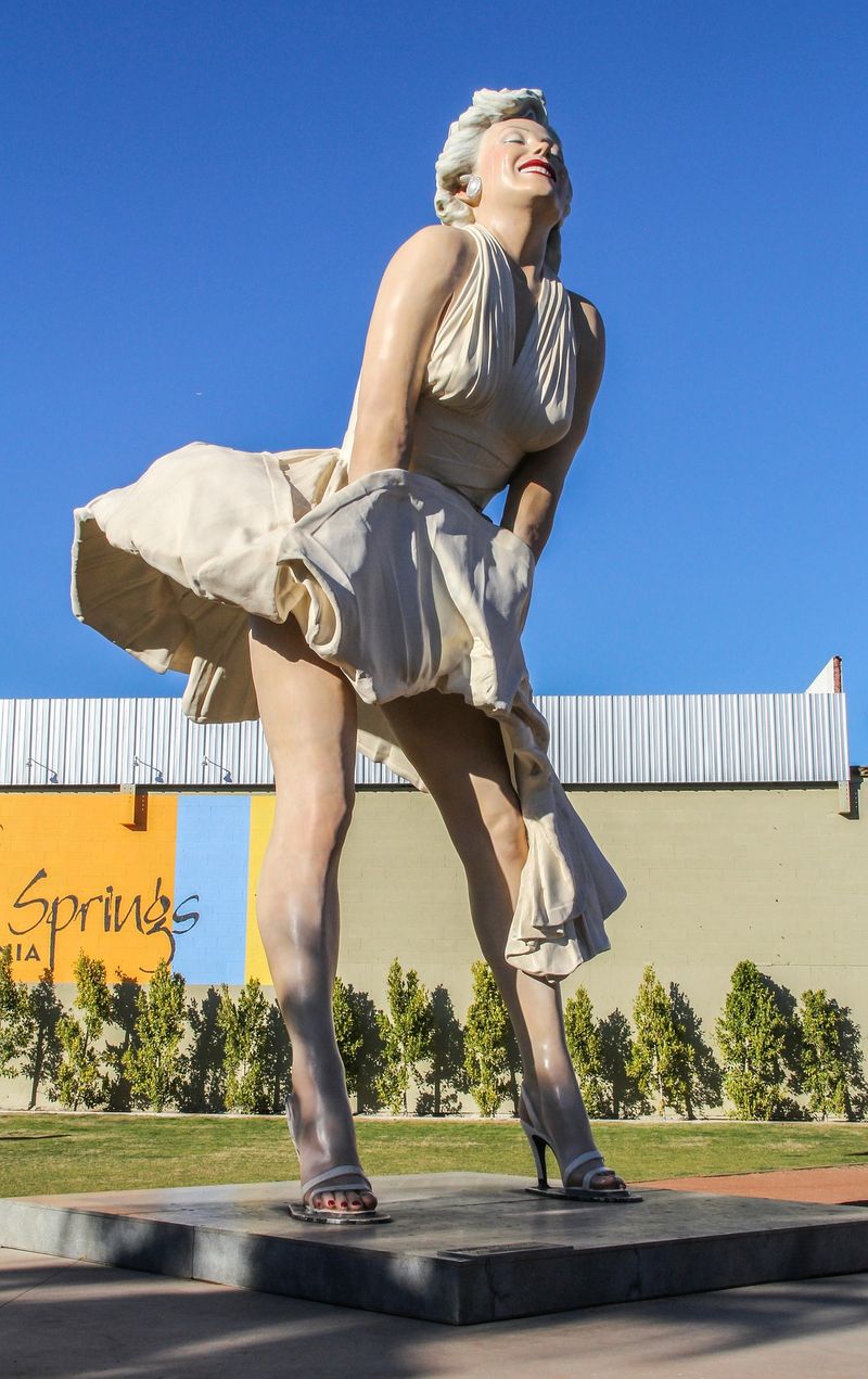 Marilyn Monroe ar fi &icirc;mplinit astăzi 95 de ani