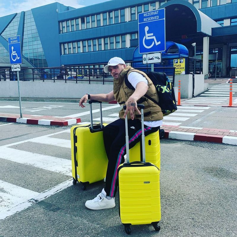 What's Up cântăreț