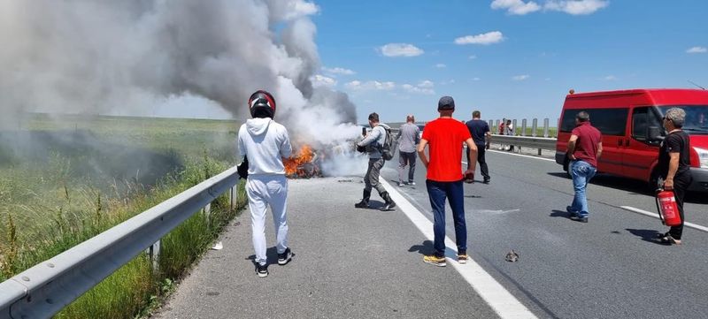 Incendiu violent pe autostradă, în apropiere de Timișoara