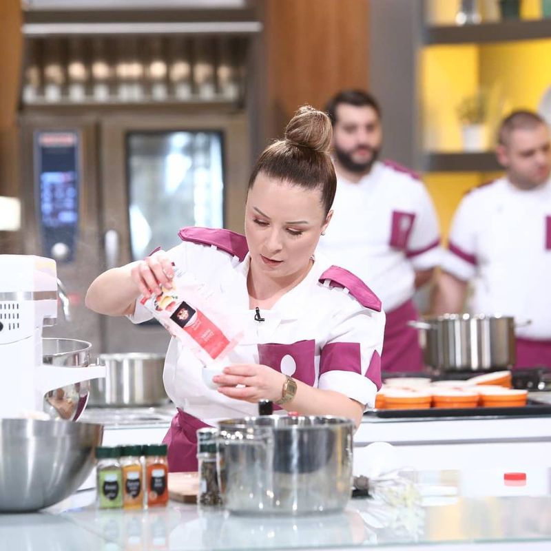 Cine este iubitul Valentinei Ioniță de la Chefi la cuțite 2021