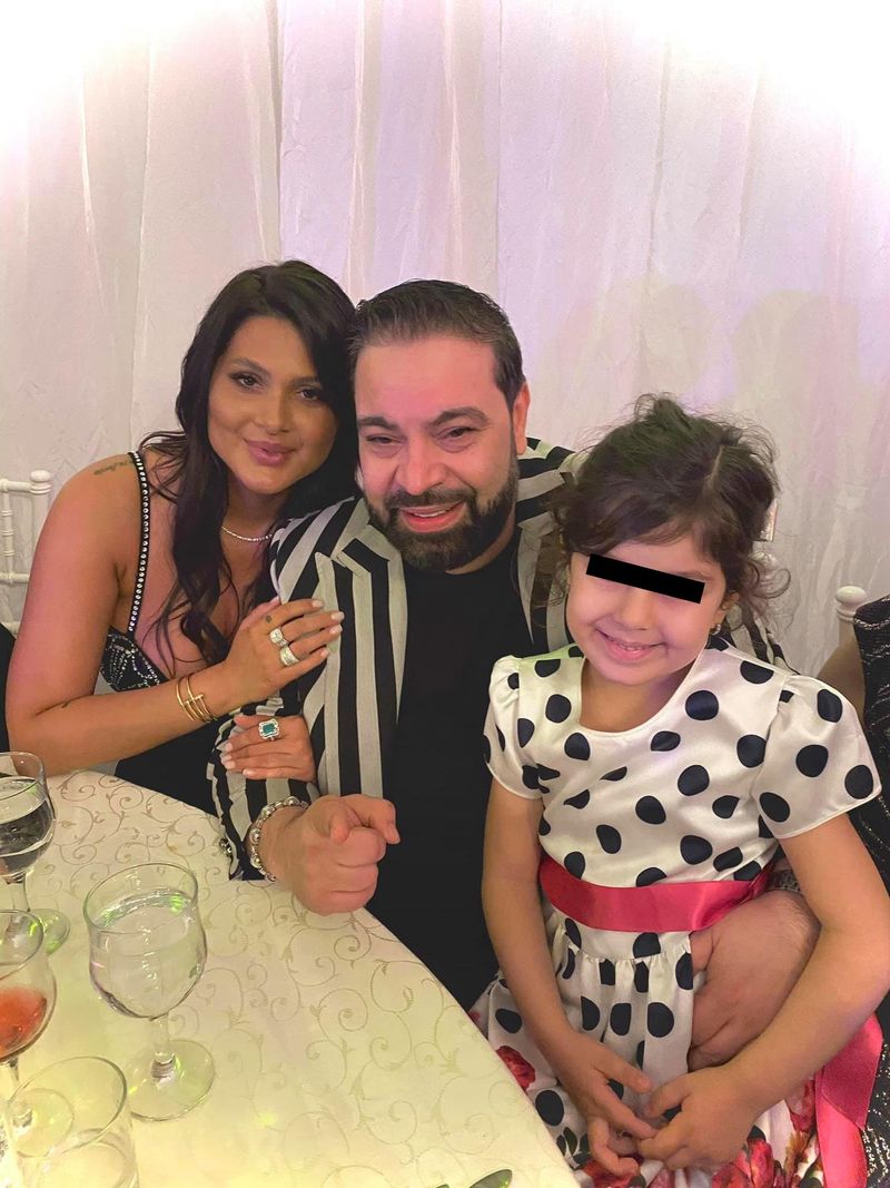 Salam, Roxana Dobre