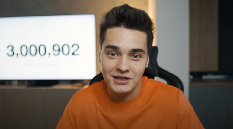 Care este rețeta de succes a celebrului vlogger