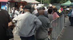 Coadă la mici sau la vaccin? Piața Obor, luată cu asalt de la primele ore ale dimineții