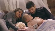 In aceasta seara, de la ora 20:00, in “Hercai”,  Azize vrea sa <schimbe> tot